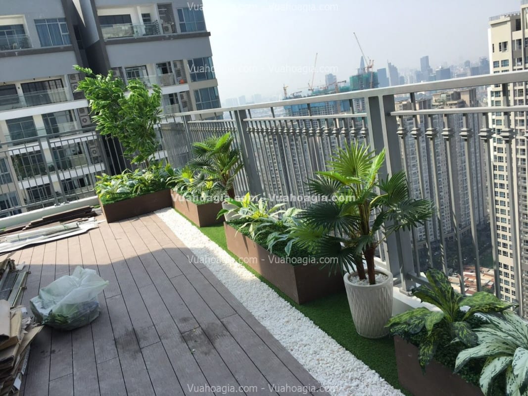 bục cây giả trang trí quán spa