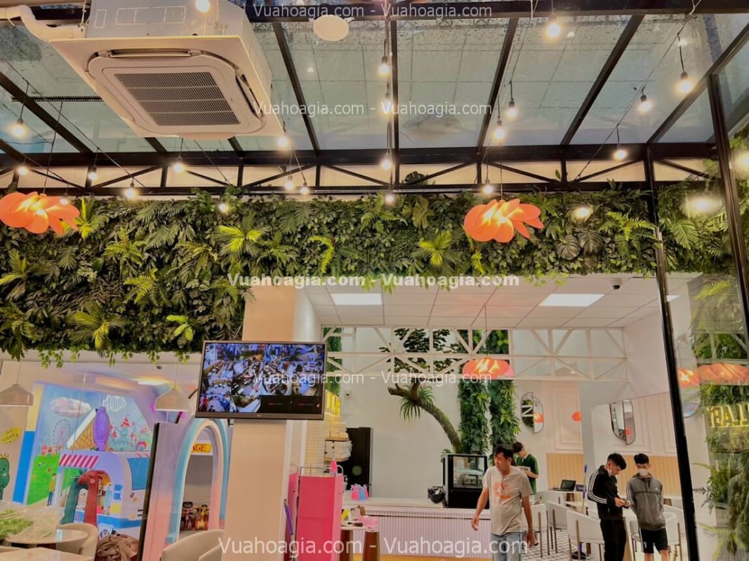 tường cây giả tại quận phú nhuận