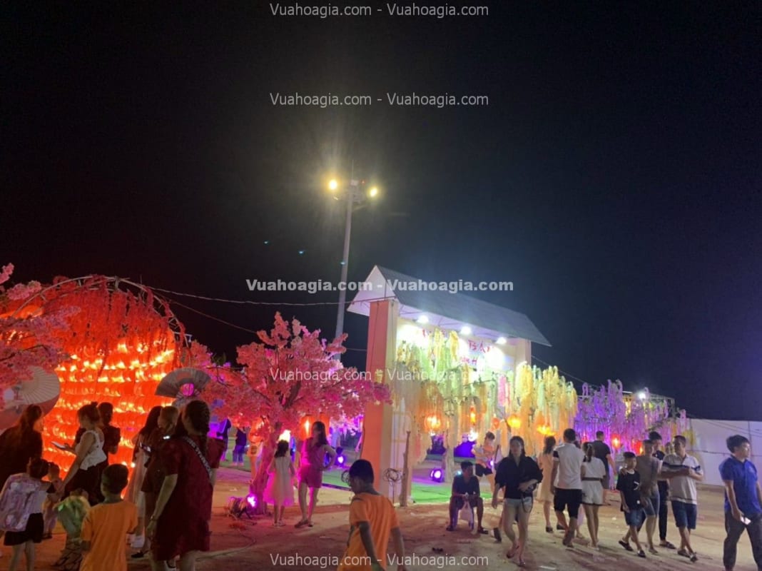 hội chợ hoa anh đào giả giá rẻ